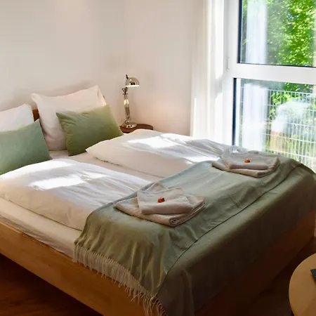 Stilvolle Wohnung Mit Balkon & Parkplatz Росток Экстерьер фото